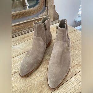 Italeau Handmade in Italy sueded leather boots, 41